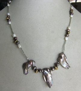 Biwa, freshwater dyed pearl beaded necklace with toggle clasp - Picture 1 of 6