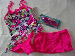 GIRLS SIZE 5 ** NEON PINK 3 PIECE SWIMSUIT & GOGGLES - CLOTHING NEW - Picture 1 of 3