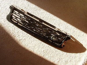 14 15 Range Rover Sport grille 2014 2015 Black Land Rover - Picture 1 of 6