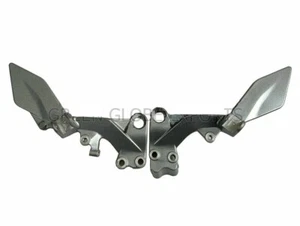 Passend für KTM Duke 125 LH & RH Fußrasten Stufenhalter Halterung Silber Mode... - Bild 1 von 6
