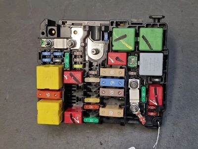 Custodia Fusibile - Peugeot 208 I/2008 I/308 II - 9804846880 - Immagine 1 di 4