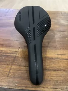 Hiland C-30 Bicycle Seat - Picture 1 of 7