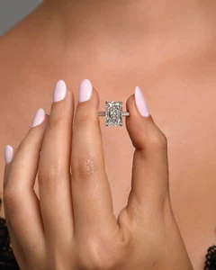 18k White Gold Ring F VS1 4.60 Ct Lab Created Diamond IGI CERTIFIED Gift For Her - Picture 1 of 8