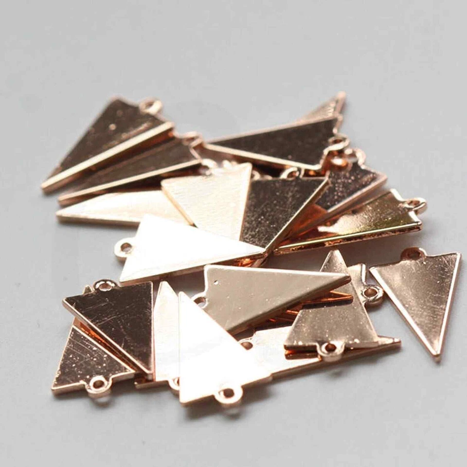 Dije triángulo de latón chapado en oro rosa de una pieza-geometría-15,7x9 mm (3079C-I-626) Foto 1 de 1