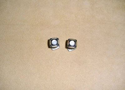 1920's Mens Black Enamel & Mother of Pearl Snap Cufflinks by Kum-Apart - Image 1 of 4