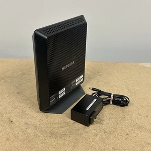 Netgear Nighthawk C7000v2 AC1900 WLAN 5 DOCSIS 3.0 Kabelmodem Router mit Strom - Bild 1 von 7