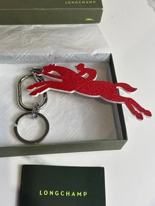 Longchamp rotes Pferd Schlüsselhalter Leder Schlüsselanhänger Taschenanhänger Accessoire neu in Box - Bild 1 von 7