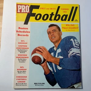 1963 Street & Smith’s inaugural Pro Football Yearbook Milt Plum cover Very Good+ - Picture 1 of 3