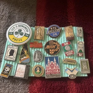 Vintage Badge Collection -1970’s - Picture 1 of 7