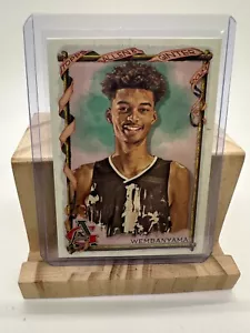 Novato de baloncesto de radiocontrol Victor Wembanyama Topps Allen & Ginter 2023 #271 base 271 - Imagen 1 de 6