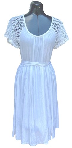 UNDERCOVER Abito Victoria Secret bianco con maniche in pizzo taglia media