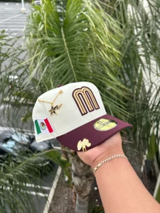 7 1/8 Nuevo Ciudad del Cabo BLANCO/PÚRPURA MÉXICO 2 TONOS CON PARCHE BANDERA DE MÉXICO (VERDE UV) - Imagen 1 de 10