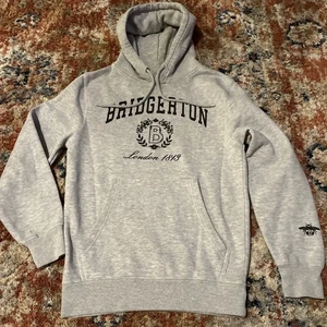 Netflix Shondaland Bridgerton London 1813 Sudadera con Capucha Talla XS - Imagen 1 de 13