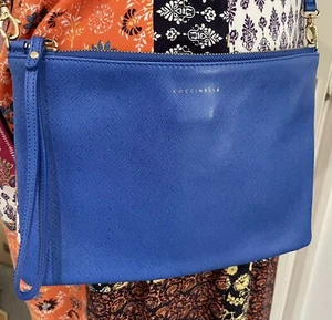 COCCINELLE- ITALIAN SAFFIANO LEATHER -MEDIUM MILA-CROSSBODY BAG IN BLUE -NEW ! - Picture 1 of 12