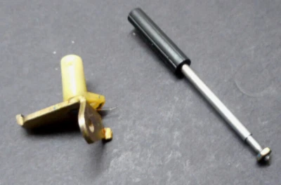 DUAL 1218 TURNTABLE - CUEING LEVER - PARTING OUT - Image 1 of 3