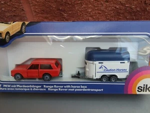 Range Rover Series 1 with 4-wheel Horsebox - Red Siku 1/55 BOXED - Picture 1 of 2