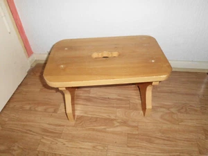 ältere Fußbank Hocker Schemel Tritt Fußhocker Holz Vintage Deko - Bild 1 von 5