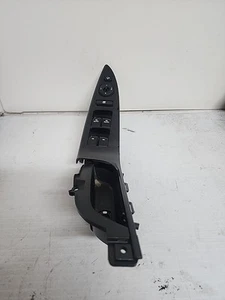 Hyundai IX20 2018 Front Driver Side O/S/F Window Switch 93570-1K580 - Picture 1 of 15