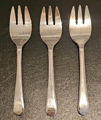 SHEFFIELD Children's Small 5" Fork Set/3 Silver Plated 3 PRONG ENGLAND Vintage - Image 1 of 4