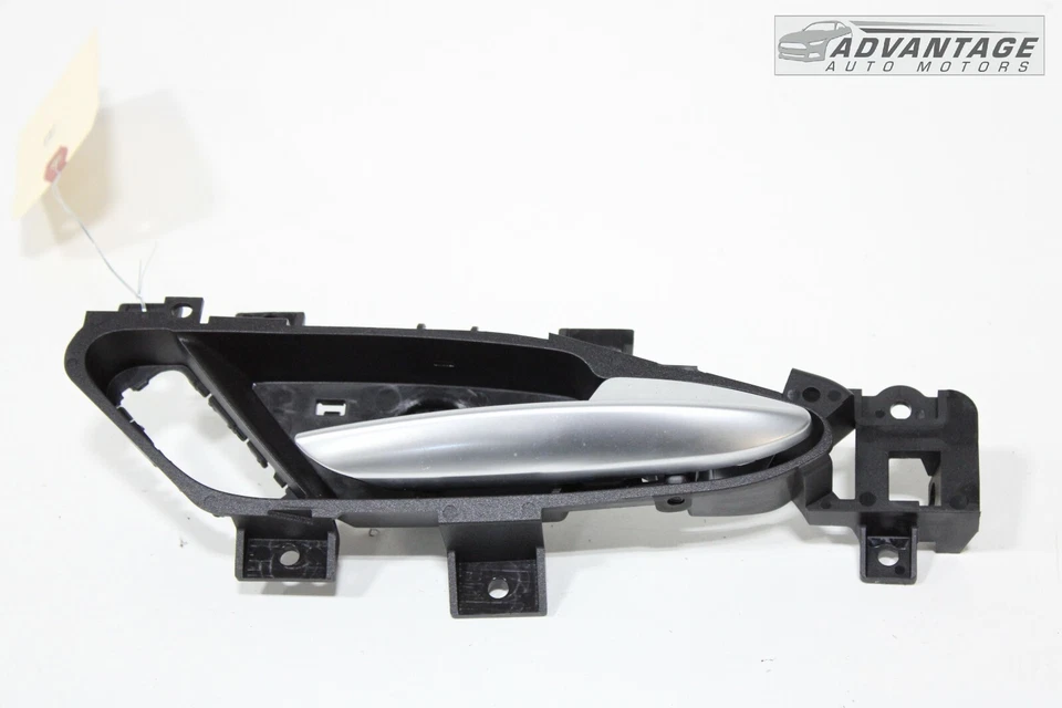 2023-2024 Dodge Hornet GT DELANTERO DERECHO INTERIOR PUERTA PANEL MANIJA OEM Foto 1 de 4