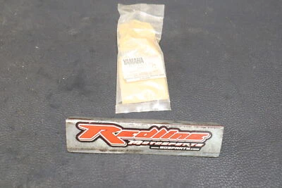 Yamaha XJ550R 1981 válvula de admisión seca 4U8-12111-00 Foto 1 de 4