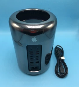 Apple Mac Pro A1481 6 cœurs Intel Xeon E5 3,5 GHz 64 Go RAM 256 Go SSD Catalina 2013 - Photo 1/8
