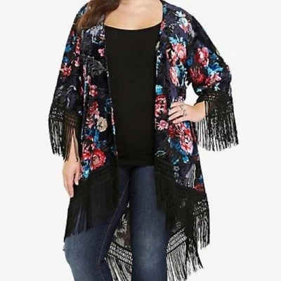 Top Kimono Torrid Talla Grande 4X/5X Terciopelo Negro Burnout Floral Flecos Frente Abierto Foto 1 de 4