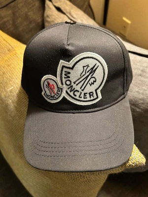 Gorra de béisbol Moncler para hombre Foto 1 de 4