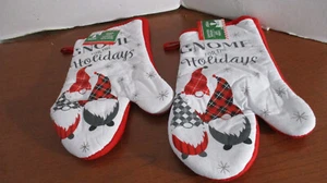 Juego de 2 GUANTES HORNO GNOME FOR THE HOLIDAY Navidad ~ Nuevo con etiquetas - Imagen 1 de 3