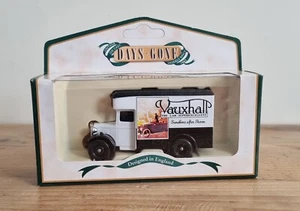 Lledo Days Gone Dennis Parcels Van Vauxhall Die Cast Boxed DG016049 - Picture 1 of 5