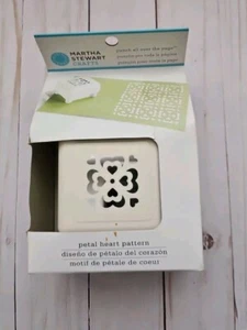 Martha Stewart  Crafts Petal Heart Pattern Punch All Over The Page Paper  Punch - Picture 1 of 2