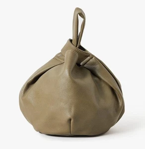 Neu mit Etikett - The Drop Avalon klein taupe braun Beuteltasche Tasche Handtasche Handgelenk Reise - Bild 1 von 5