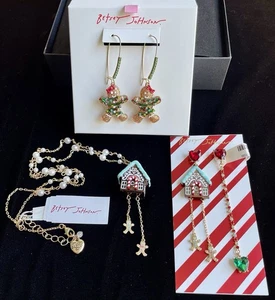 Betsey Johnson Jingle Bell Bling Lebkuchenhaus Anhänger Halskette & 2 Ohrringe - Bild 1 von 4
