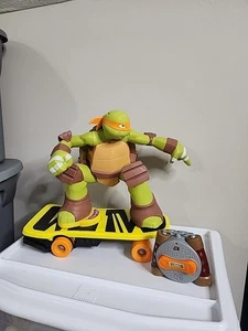Jakks Teenage Mutant Ninja Turtles Remote Control Skateboarding Mikey R/C WORKS! - Picture 1 of 11