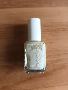 essie Nail Laquer Nagellack 830 QUILL YOU BE MINE grau beige metal 13,5ml neu ✅ - Bild 1 von 1