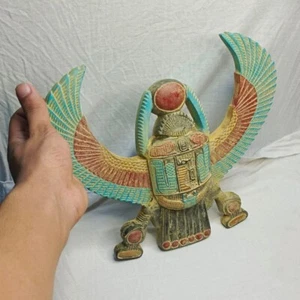 Estatua egipcia grande única - Escarabajo escarabajo alado hecho a mano en piedra pesada - Imagen 1 de 8
