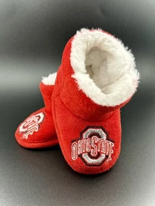 Zapatillas de bebé infantil The Ohio State University talla 2 rojas peludas - Imagen 1 de 5