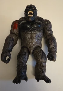 Modellino Monsterverse GODZILLA VS KONG King Kong Battle Damage 2020 - Foto 1 di 10