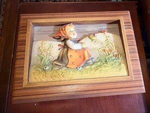 Goebel Hummel “In Tune” Four Seasons Series Music Box Limited Edition - Picture 1 of 8