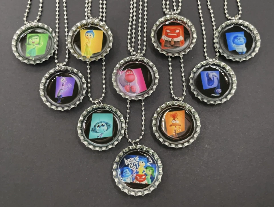 Inside Out 2/10 favores de fiesta/collar/suministros de fiesta/relleno de bolsa de fiesta Foto 1 de 1