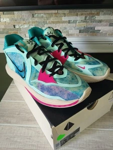 Nike Kyrie Low 5 Community Multi Colored Basketball Shoes Sneakers Size 10 - Picture 1 of 14
