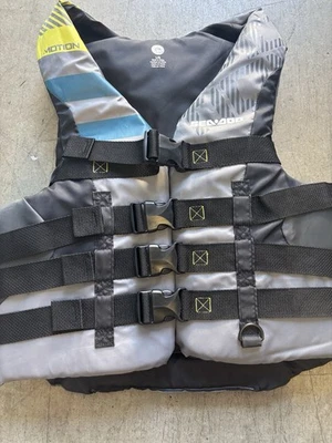 SEA-DOO Motion Life Jacket LG 2867670910 - Image 1 of 4