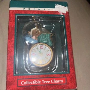 Trim A Home Collectible Tree Premium Ornament Mouse Sleeping On Alarm Clock - Picture 1 of 6