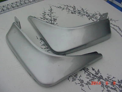 09 10 11 12 13 Nissan Cube OEM Original Fender Flares Corpo Efeitos de Solo - Imagem 1 de 3