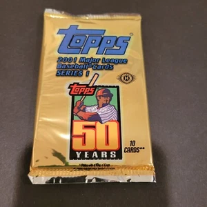 2001 Topps Serie 1 Hobby - (1) Paquete de 10 tarjetas selladas * VER NOTAS ABAJO * - Imagen 1 de 8