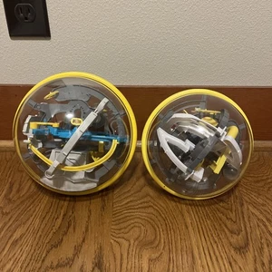 Perplexus Epic 3D Maze Game Brain Teaser Puzzle Ball Fidget Toy LOT OF 2 - Picture 1 of 7