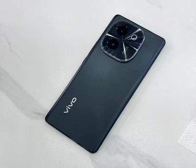 6.78" Original vivo Y200 50MP Android 256GB 512GB Snapdragon 6 Gen 1 SmartPhone - Image 1 of 4