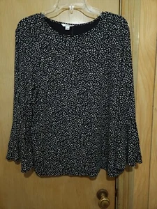 CLEARANCE New Sweet Grey Rojallio Top Woman L Black Blouse White Tiny Leaves - Picture 1 of 9