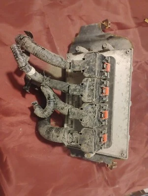 2011 大众 Routan 3.6L ECM ECU 68065365AF — 第 1/3 张图片