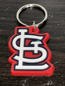 St. Louis Cardinals Keychain Official Team Logo MLB Baseball 2019 Rubber - Picture 1 of 2